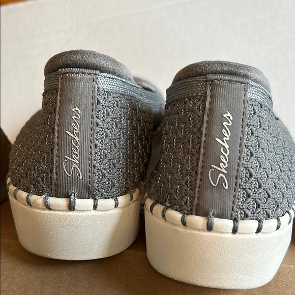 Stylish Gray Slip-On Shoes - Picture 7 of 10